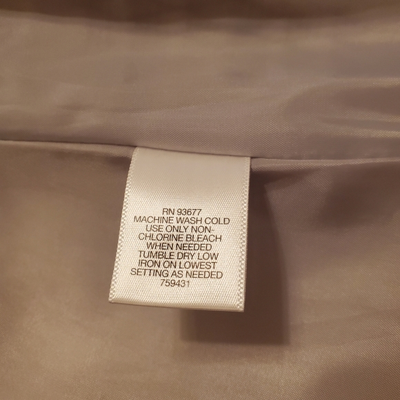 Liz Claiborne Zip Up Quilted Puffer Vest - Picture 13 of 14